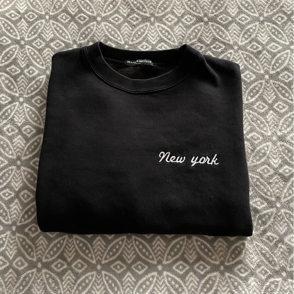 Brandy Cropped NY Crewneck / raw hem - Picture 7 of 8